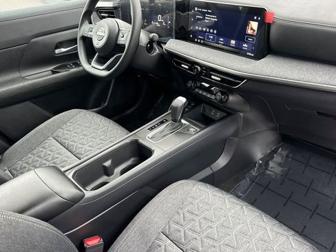 New 2026 Nissan Kicks SV image 16