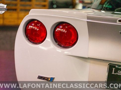 Used 2013 Chevrolet Corvette ZR1 w/ 3ZR Preferred Equipment Group RWD image 89
