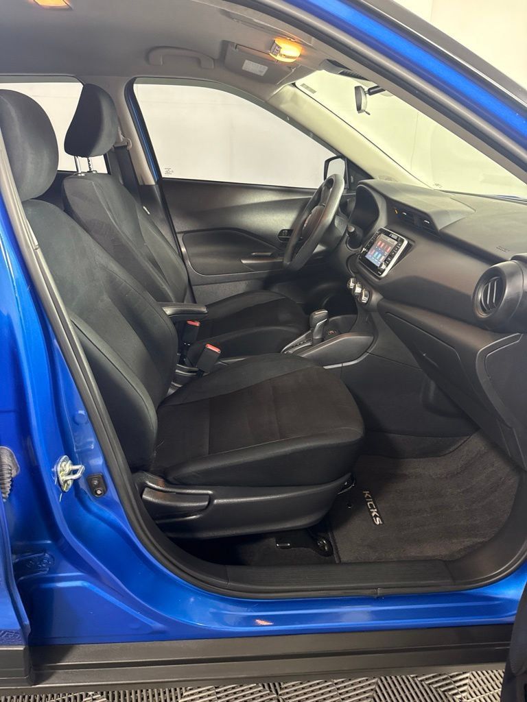 Used 2024 Nissan Kicks S FWD image 14