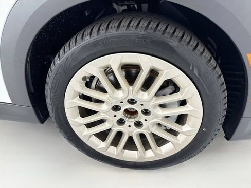 New 2026 MINI Cooper 2-Door Hardtop FWD image 30