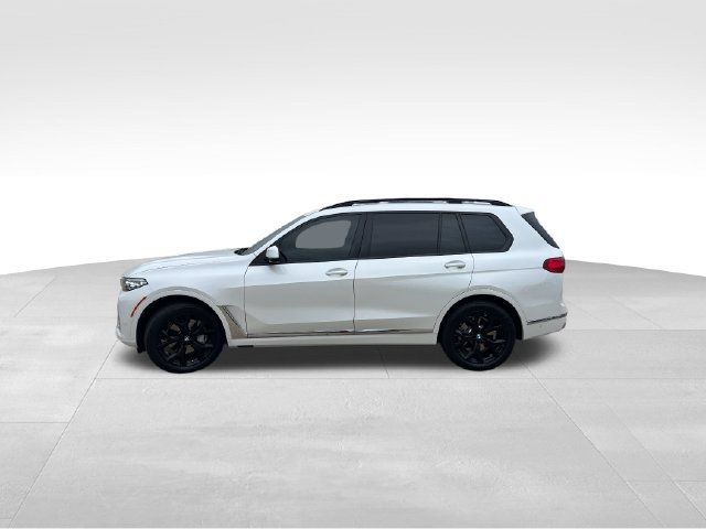 Used 2022 BMW X7 xDrive40i w/ Premium Package AWD/4WD image 3