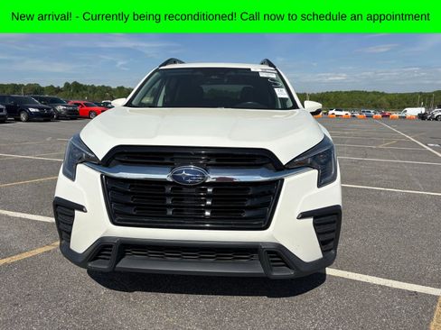 Used 2023 Subaru Ascent Premium w/ Convenience Package image 8