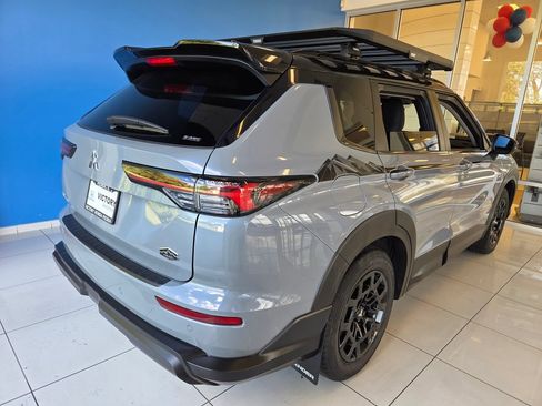 Used 2026 Mitsubishi Outlander LE AWD/4WD image 7