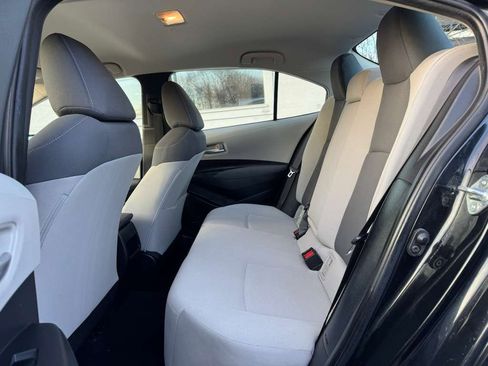 Used 2021 Toyota Corolla LE w/ Carpet Mat Package (TMS) image 18