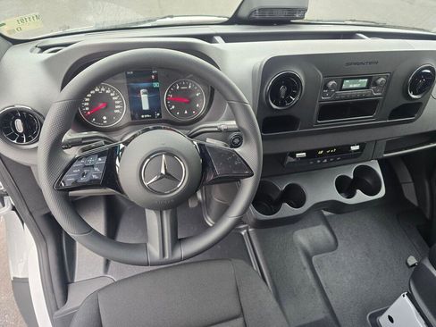 New 2026 Mercedes-Benz Sprinter 2500 image 11