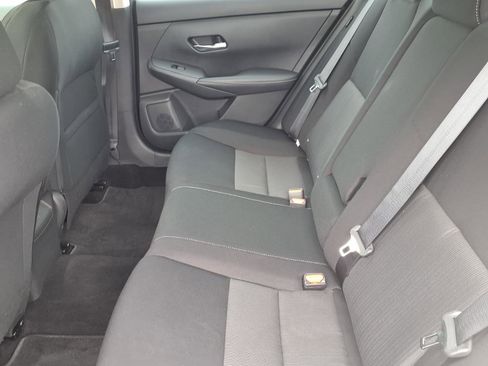 Used 2022 Nissan Sentra SV w/ Lighting Package image 11