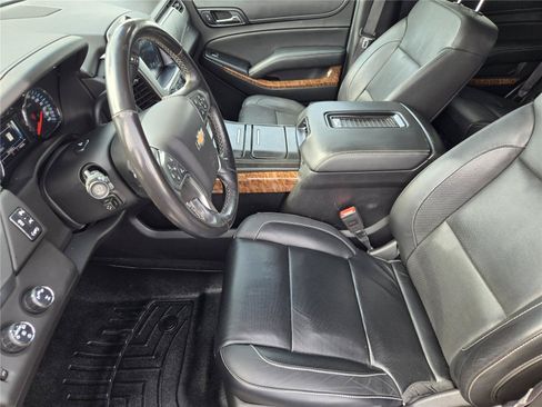 Used 2018 Chevrolet Tahoe Premier AWD/4WD image 11