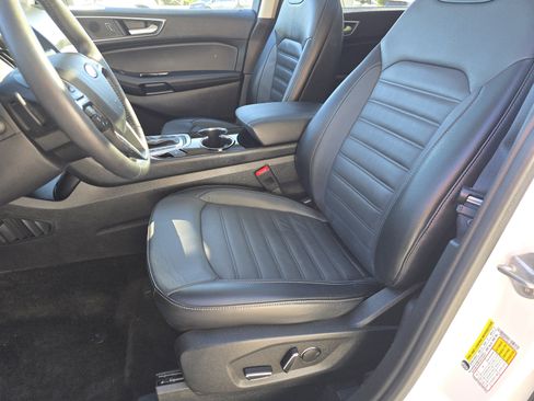 Used 2018 Ford Edge SEL w/ Equipment Group 201A FWD image 19