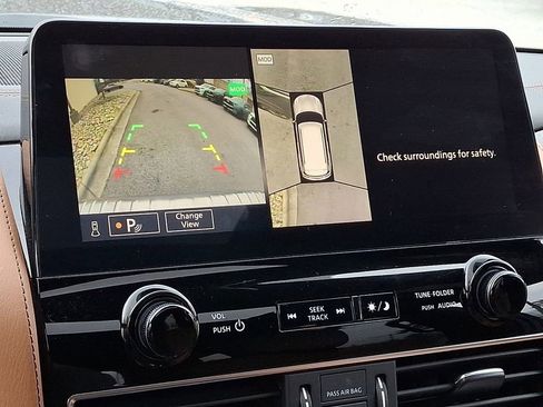 Used 2024 INFINITI QX80 Sensory image 21