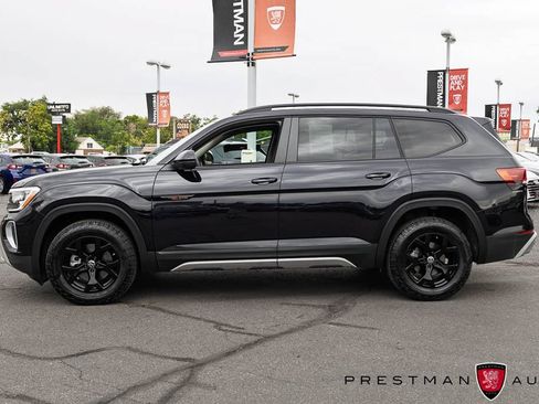 Used 2024 Volkswagen Atlas Peak Edition SEL AWD/4WD image 16