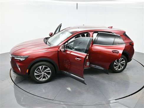 Used 2023 Buick Envision Essence image 43