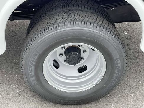 New 2025 Ford F350 XL w/ XL Chrome Package AWD/4WD image 7