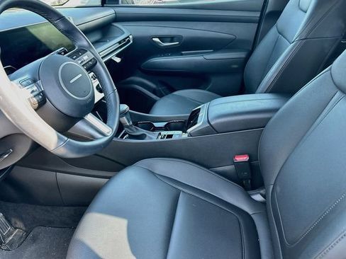Certified 2025 Hyundai Tucson SEL AWD/4WD image 12