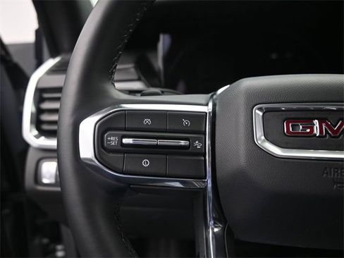 Certified 2025 GMC Acadia Elevation image 33