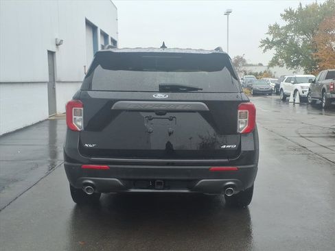 Certified 2023 Ford Explorer XLT w/ Equipment Group 202A image 5