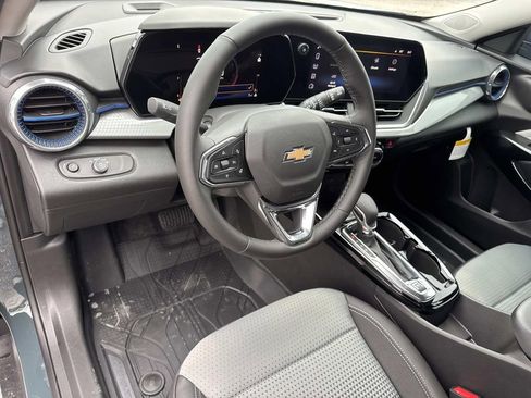 New 2026 Chevrolet Trax LT w/ Driver Confidence Package image 17