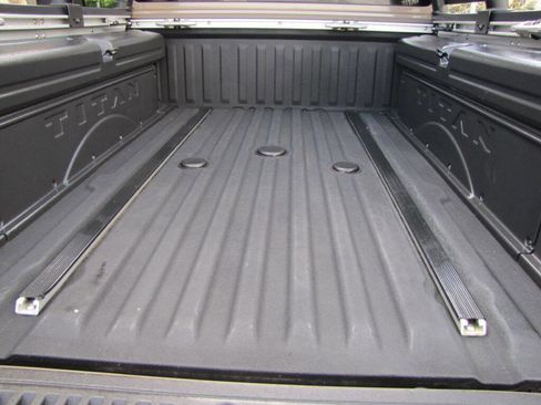 Used 2021 Nissan Titan PRO-4X w/ Pro-4x Convenience Package image 34