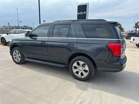 Used 2024 Ford Expedition XLT RWD image 16