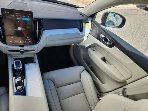 New 2026 Volvo XC60 T8 Ultra w/ Climate Package AWD/4WD image 12