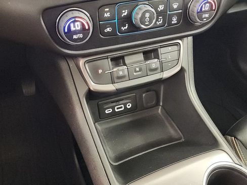 Used 2022 GMC Terrain AT4 w/ Infotainment Package II AWD/4WD image 17