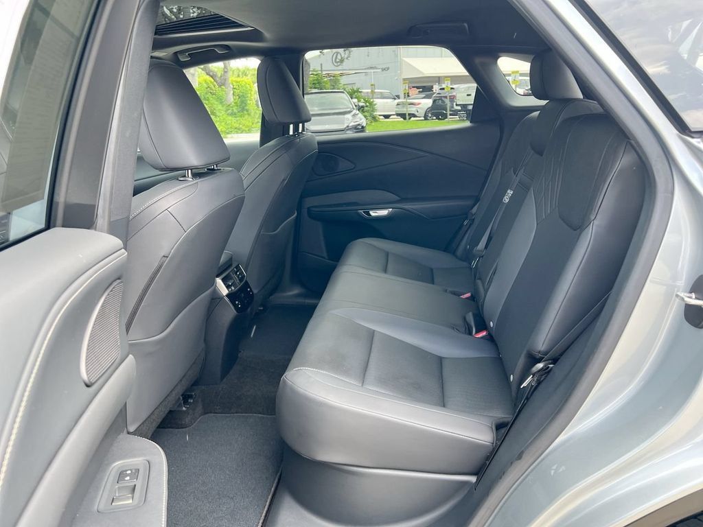 Certified 2025 Lexus RX 350 Premium w/ Accessory Package (Z1) FWD image 19