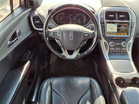 Used 2017 Lincoln MKX Reserve AWD/4WD image 13