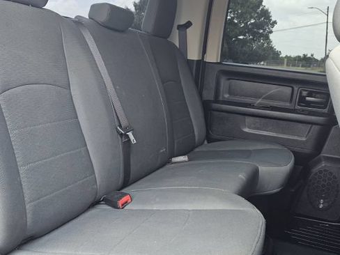 Used 2017 RAM 1500 Express AWD/4WD image 11