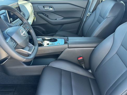 New 2026 Nissan Rogue SV w/ SV Premium Package image 10