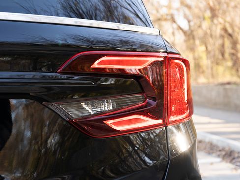 Certified 2026 Honda Odyssey Touring image 8