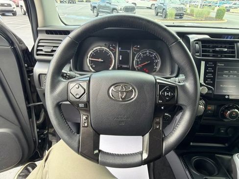 Certified 2023 Toyota 4Runner TRD Off-Road AWD/4WD image 21