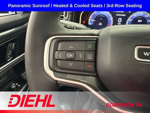 Used 2023 Jeep Wagoneer L 4WD w/ Premium Group I image 31