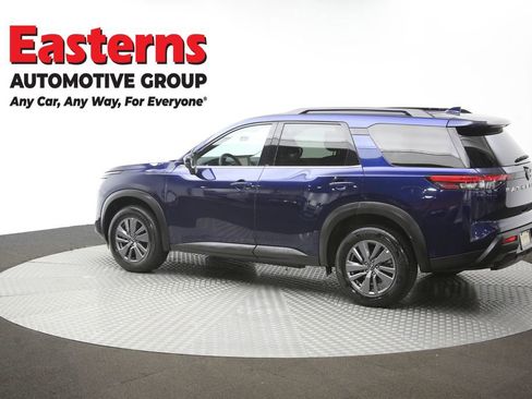 Used 2025 Nissan Pathfinder SV FWD image 62