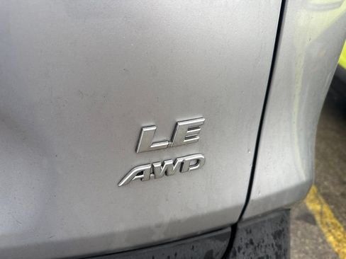 Used 2023 Toyota RAV4 LE AWD/4WD image 6