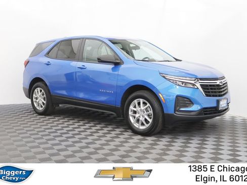 Used 2024 Chevrolet Equinox LS w/ LS Convenience Package AWD/4WD image 1