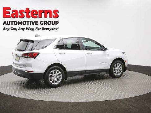 Used 2023 Chevrolet Equinox LT image 40