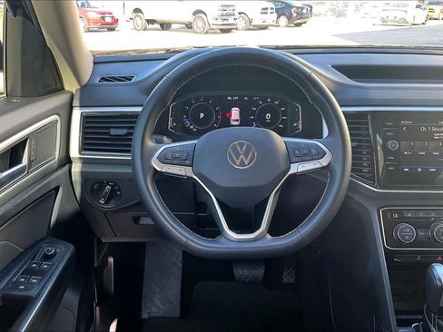 Used 2022 Volkswagen Atlas SE image 5
