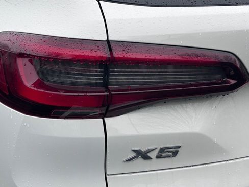 Used 2021 BMW X5 xDrive40i w/ Premium Package 2 image 9