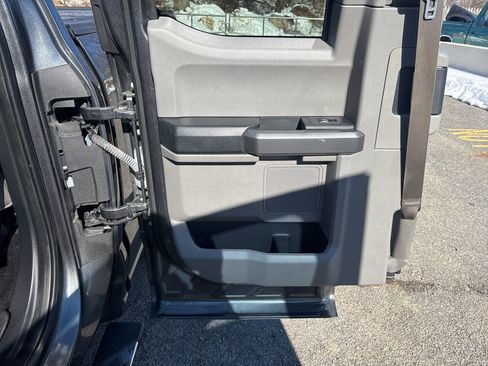 Used 2016 Ford F150 XLT w/ Equipment Group 301A Mid image 21