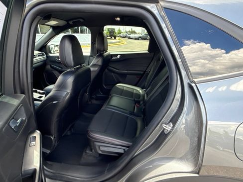 Used 2025 Ford Escape ST-Line w/ Tech Pack #1 AWD/4WD image 14