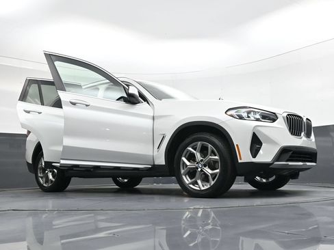 Used 2024 BMW X3 xDrive30i AWD/4WD image 45