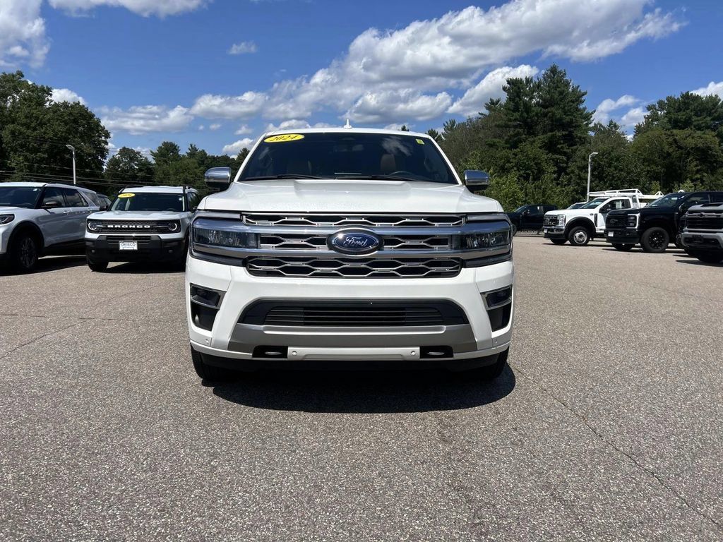 Used 2024 Ford Expedition Max Platinum AWD/4WD image 8