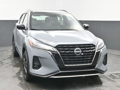 Certified 2024 Nissan Kicks SR w/ SR Premium Package image 2