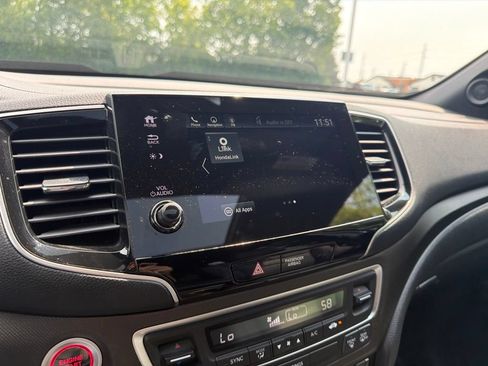 Used 2024 Honda Passport TrailSport image 33