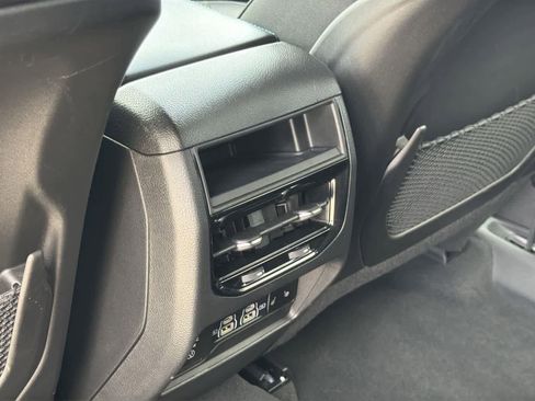 Used 2025 Jeep Grand Cherokee Trailhawk AWD/4WD image 29