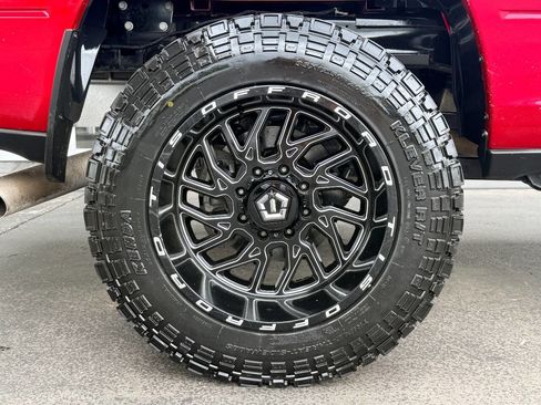Used 2025 RAM 2500 Big Horn AWD/4WD image 13
