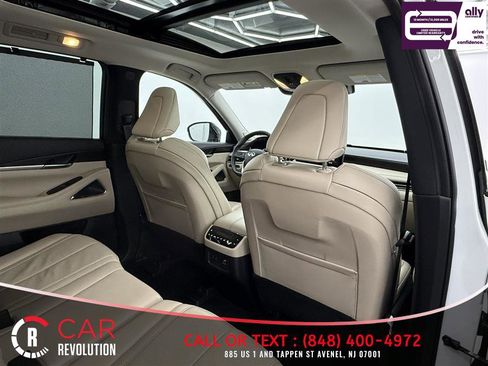 Used 2023 INFINITI QX60 Sensory w/ Cargo Package image 51