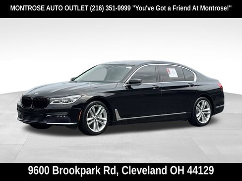 Used 2016 BMW 750i xDrive AWD/4WD image 9