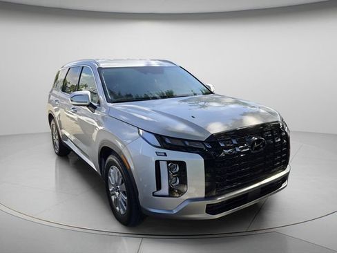 Used 2025 Hyundai Palisade SEL FWD image 4