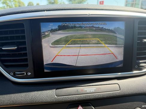 Used 2020 Kia Sportage S w/ S Sunroof Package AWD/4WD image 18