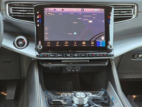 New 2026 Jeep Grand Wagoneer 4WD image 30
